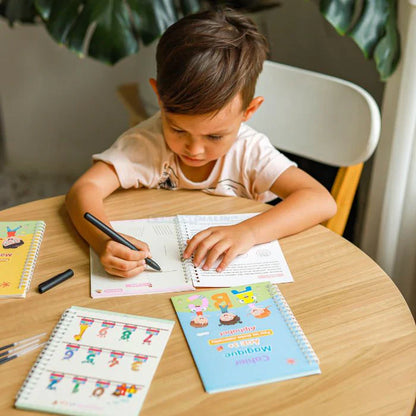 Pack de 4 Cahiers Magiques Réutilisables – Cahier d'écriture magique réutilisable - Funnybook™