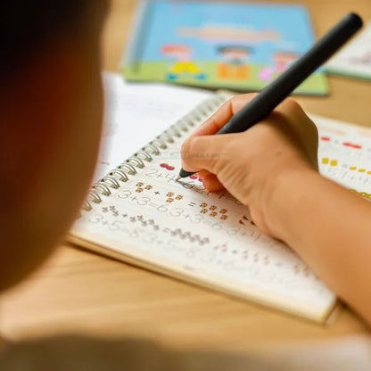 Pack de 4 Cahiers Magiques Réutilisables – Cahier d'écriture magique réutilisable - Funnybook™